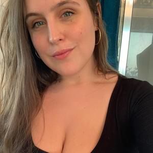 Meet your Posher, Caitlin